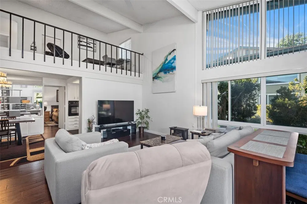 62 Calle Cadiz Laguna Woods, CA 92637
