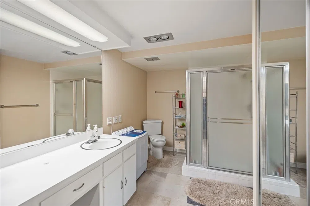 62 Calle Cadiz Laguna Woods, CA 92637