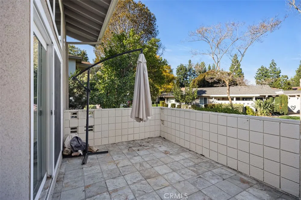 62 Calle Cadiz Laguna Woods, CA 92637