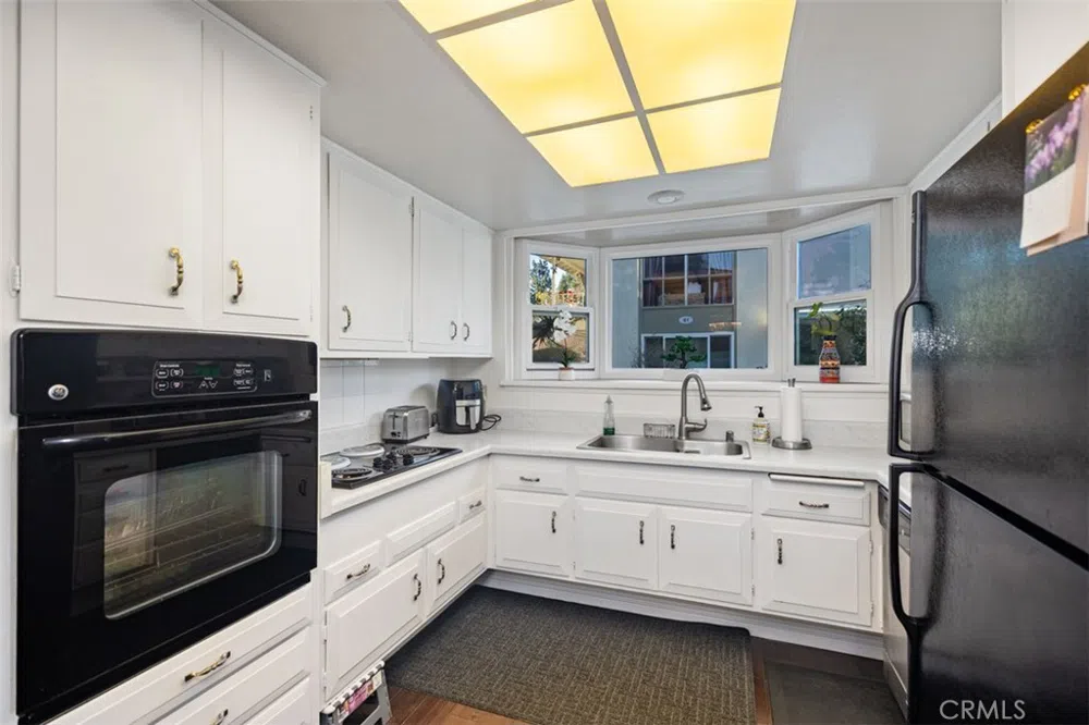 62 Calle Cadiz Laguna Woods, CA 92637