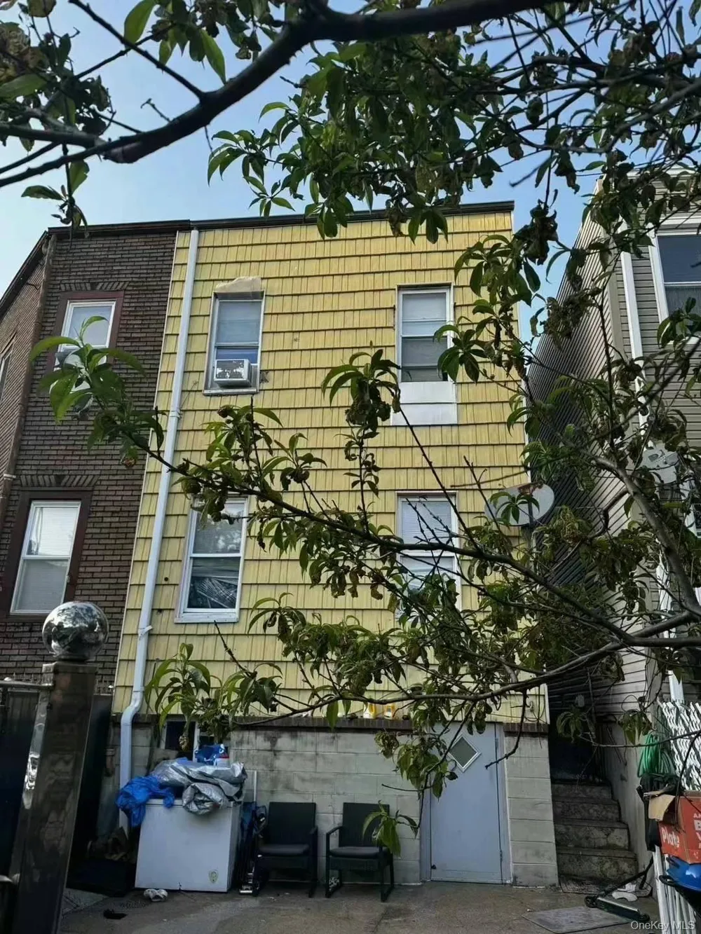 55-14 Van Cleef Street Corona, NY 11368