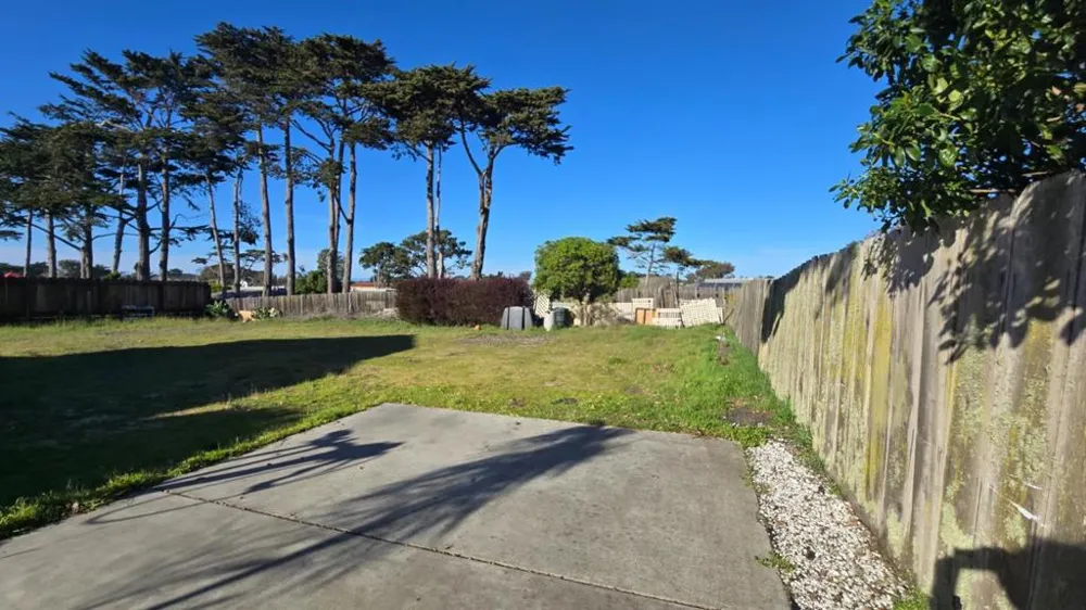 221 Mortimers (Unit B) Lane Marina, CA 93933