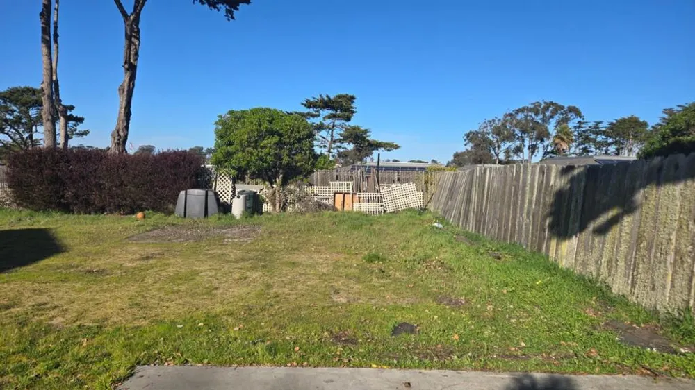 221 Mortimers (Unit B) Lane Marina, CA 93933