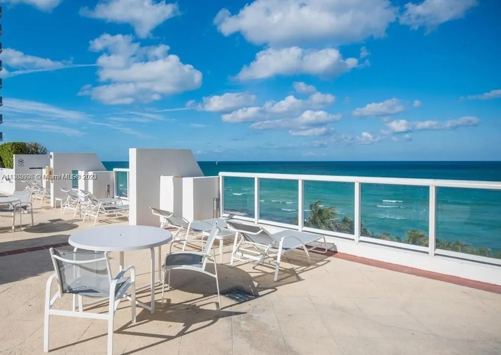 6365 COLLINS AV #3407 Miami Beach, FL 33141