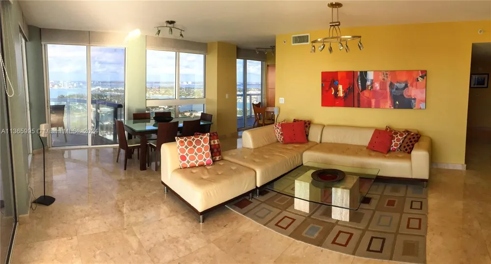 6365 COLLINS AV #3407 Miami Beach, FL 33141