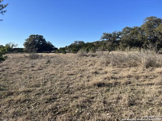 219 Highgate Dr Bandera, TX 78003