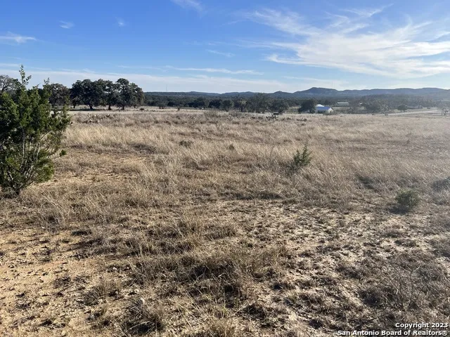 219 Highgate Dr Bandera, TX 78003