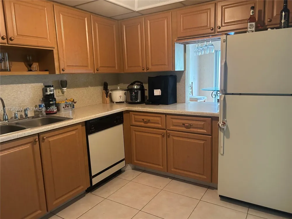 300 Diplomat pkwy #310 Hallandale Beach, FL 33009