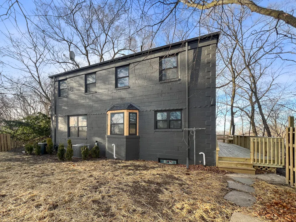 23 Sunset Trail Ogden Dunes, IN 46368