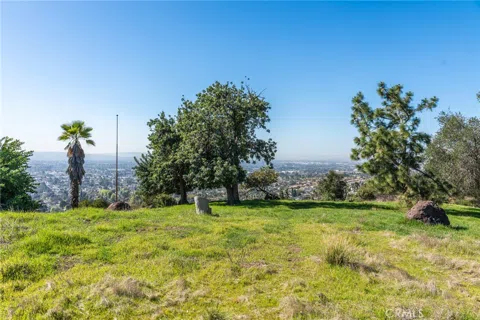 1018 Glendora Avenue