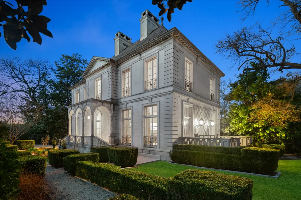 5619 Walnut Hill Lane Dallas, TX 75229