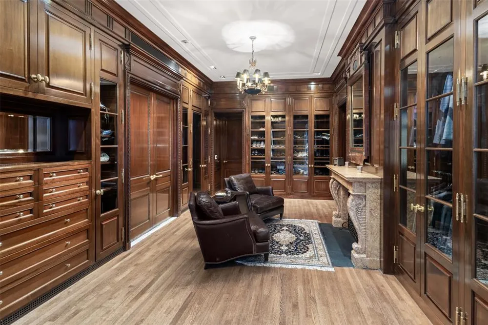 5619 Walnut Hill Lane Dallas, TX 75229