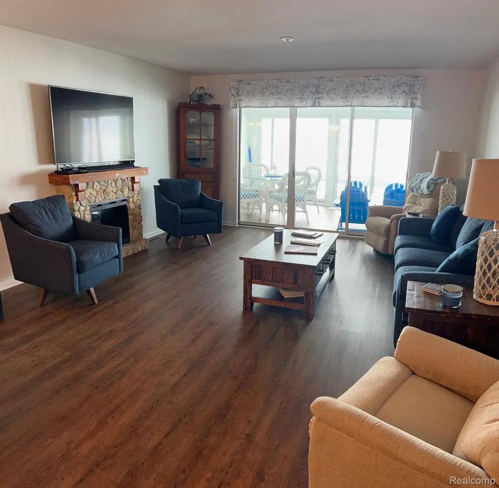 9616 S CHANNEL DRIVE Clay Township, MI 48028