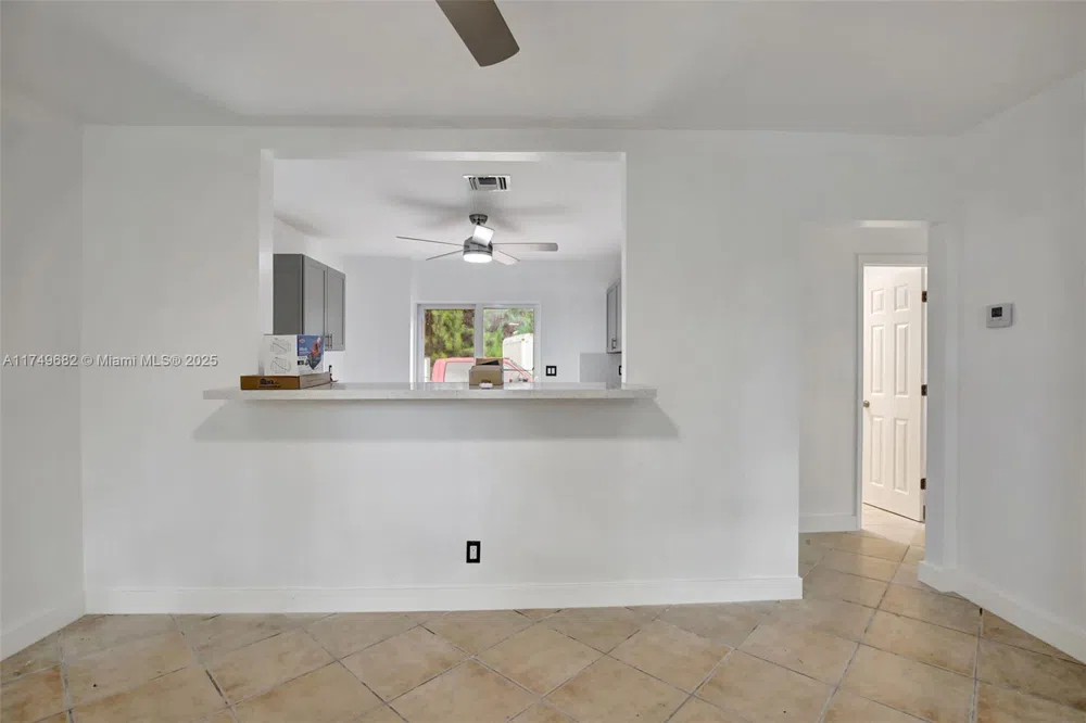 4381 SW 51st St Dania Beach, FL 33314