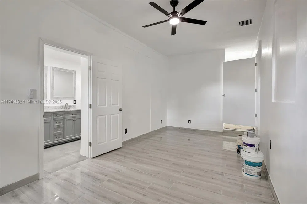 4381 SW 51st St Dania Beach, FL 33314