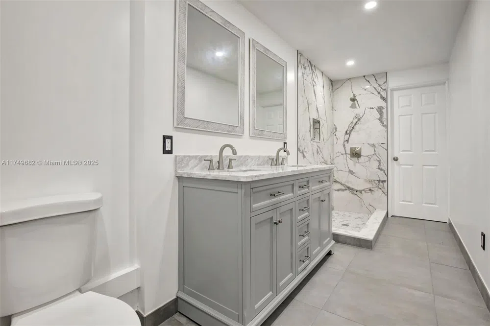 4381 SW 51st St Dania Beach, FL 33314