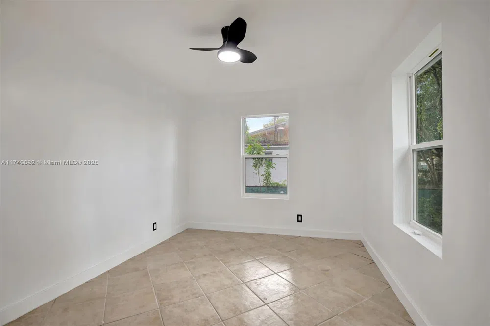 4381 SW 51st St Dania Beach, FL 33314