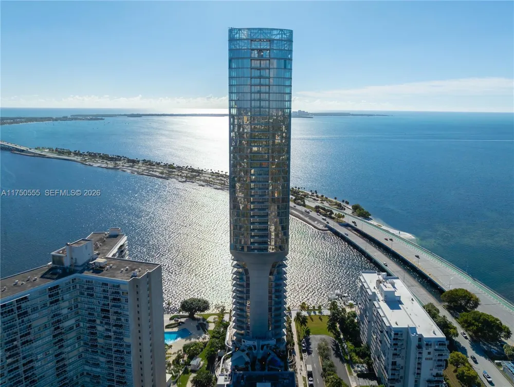 175 SE 25 RD #3902 Miami, FL 33129