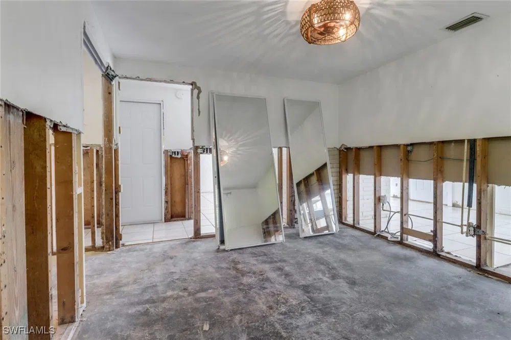 Clyde Street Matlacha, FL 33993