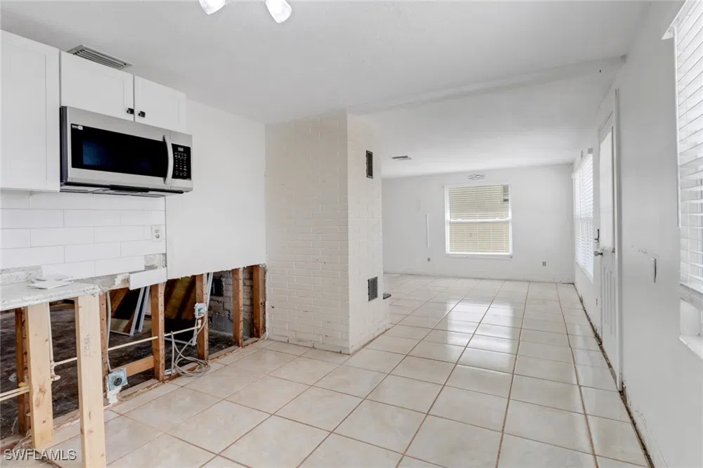 Clyde Street Matlacha, FL 33993