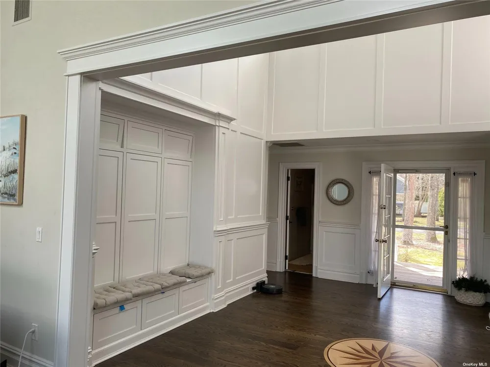 22 Drew Drive Eastport, NY 11941