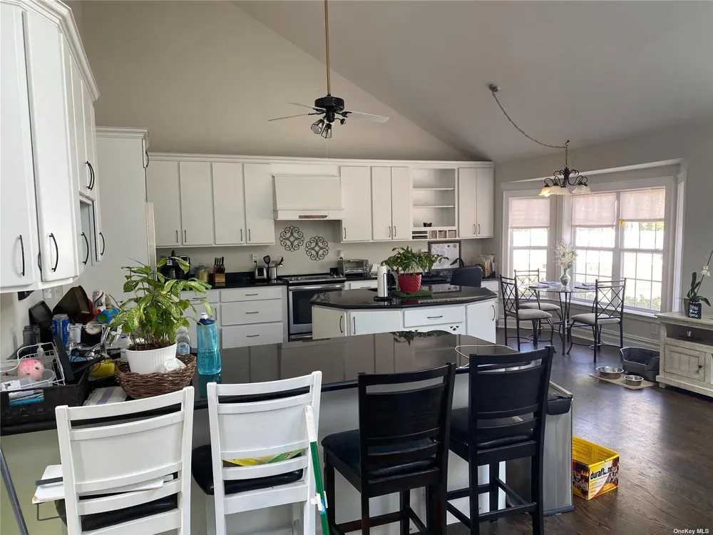 22 Drew Drive Eastport, NY 11941