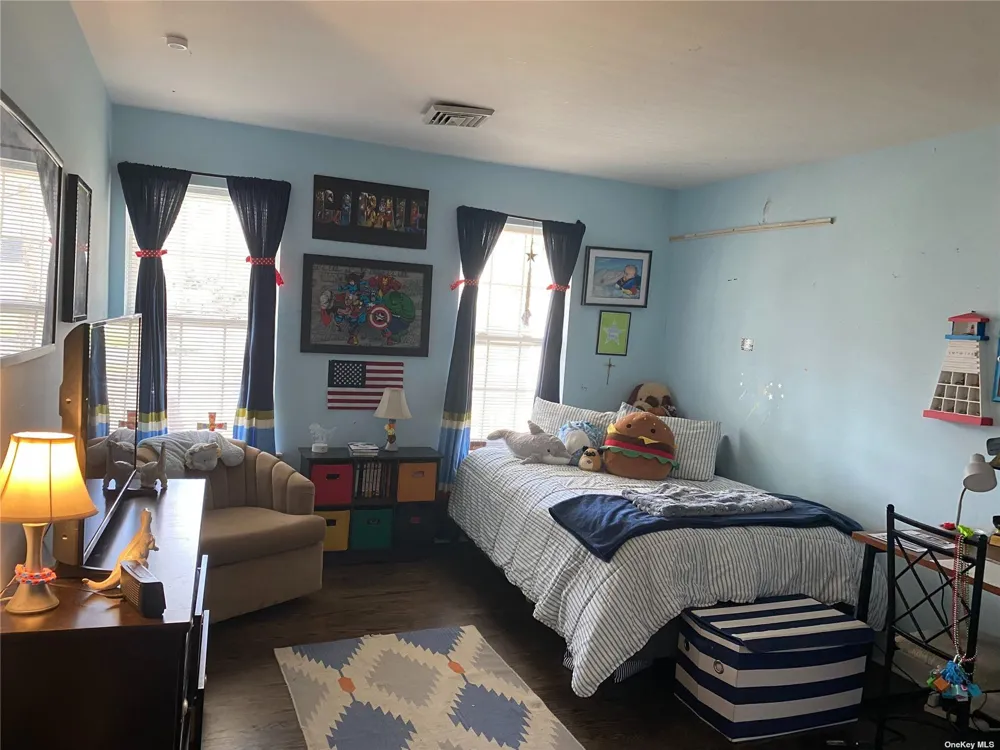 22 Drew Drive Eastport, NY 11941