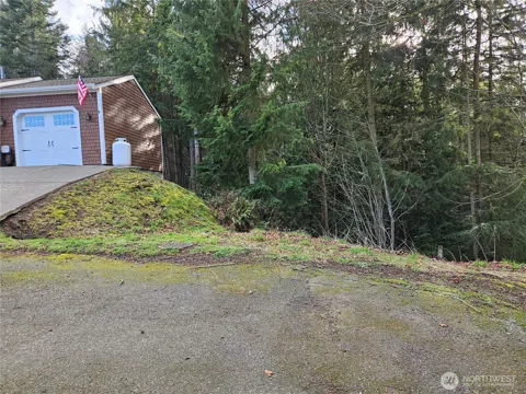 9999 E 5th St Lots 9-12 Blk 186