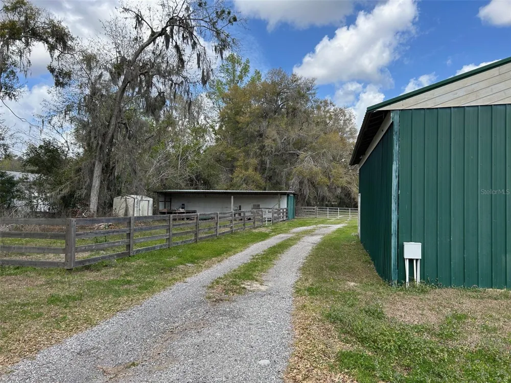 13925 NW US-441 Alachua, FL 32615