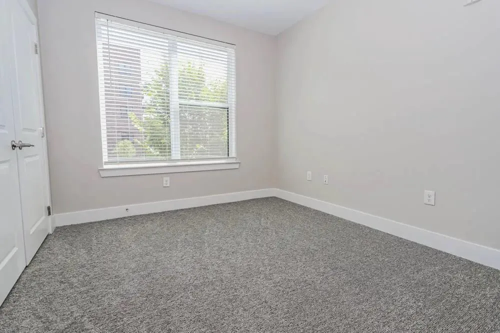 802 S 6th St Nashville, TN 37206