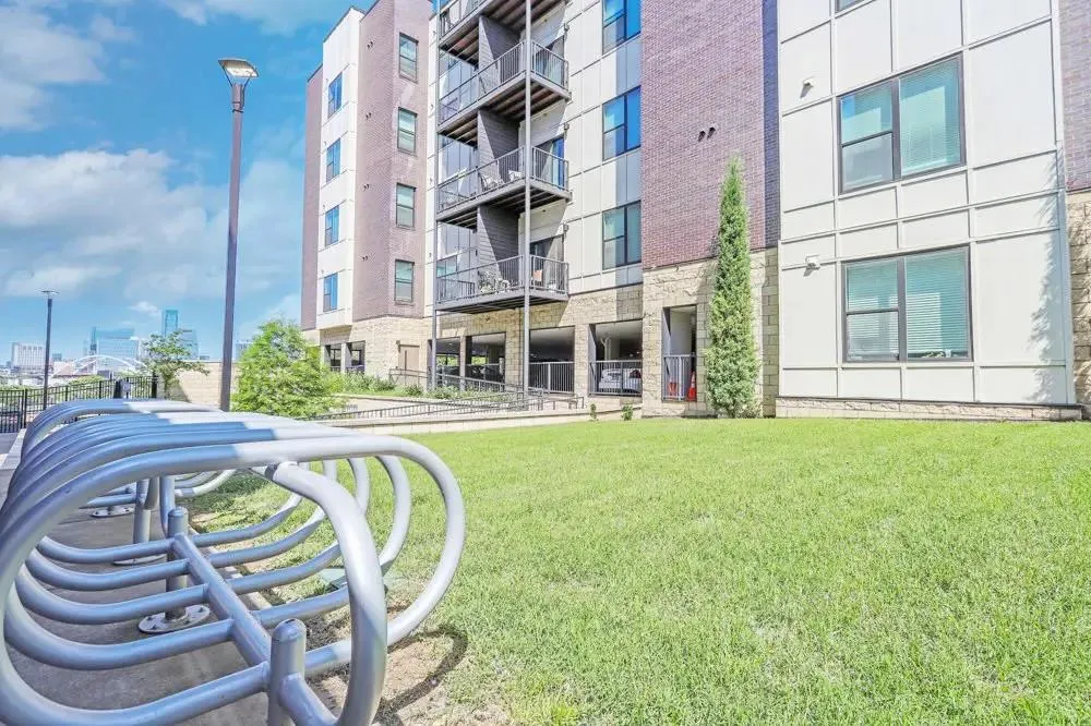 802 S 6th St Nashville, TN 37206