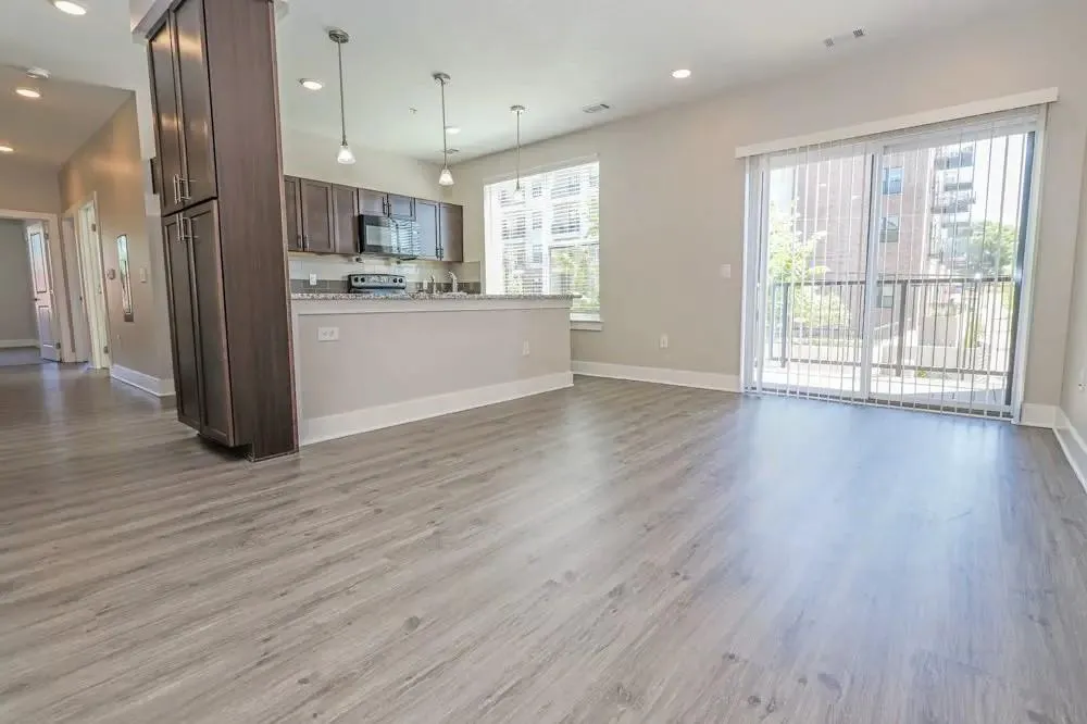 802 S 6th St Nashville, TN 37206