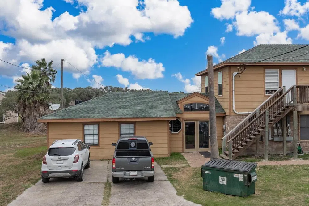 4107 Highway 35 Highway S Rockport, TX 78382