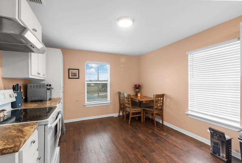 4107 Highway 35 Highway S Rockport, TX 78382
