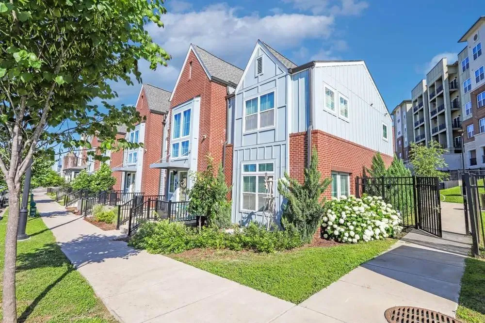 607 Lenore St Nashville, TN 37206