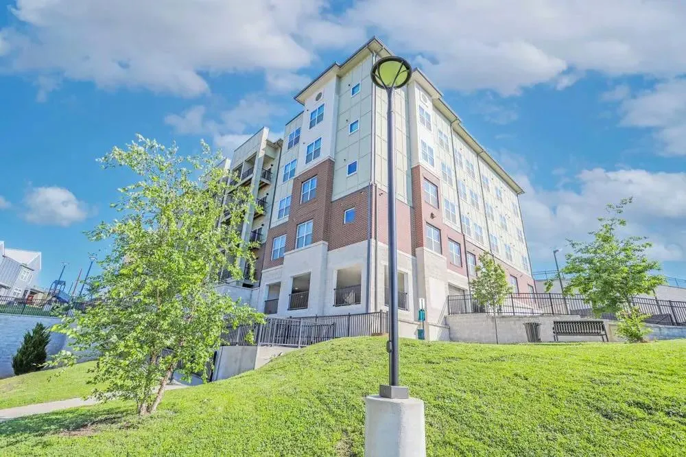 607 Lenore St Nashville, TN 37206