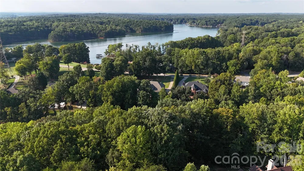 170 Windwood Lane Troutman, NC 28166