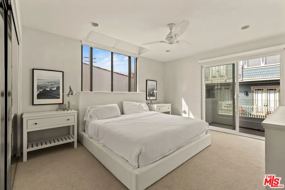 3616 The Strand #C Manhattan Beach, CA 90266