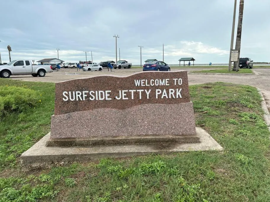 Treaty Surfside Beach, TX 77541
