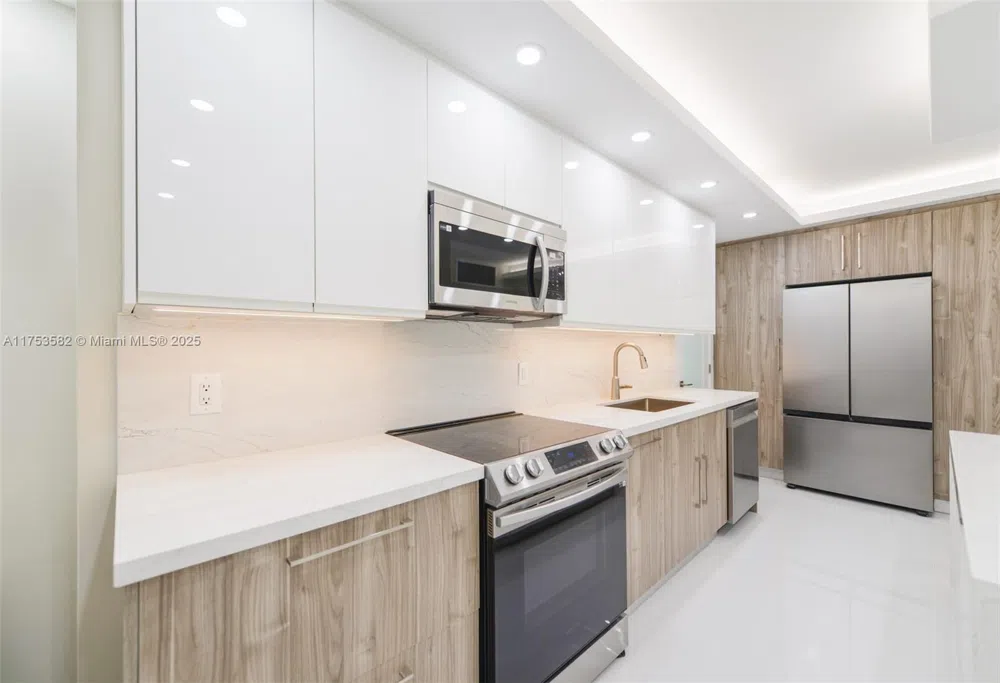1950 S Ocean Dr #20L Hallandale Beach, FL 33009