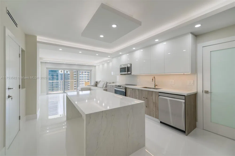 1950 S Ocean Dr #20L Hallandale Beach, FL 33009