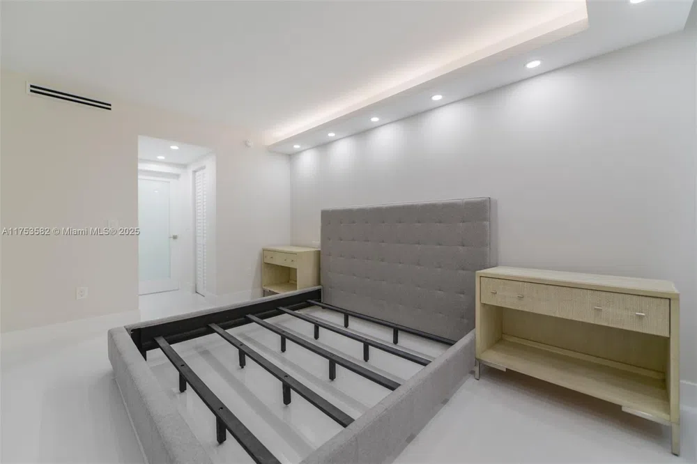 1950 S Ocean Dr #20L Hallandale Beach, FL 33009