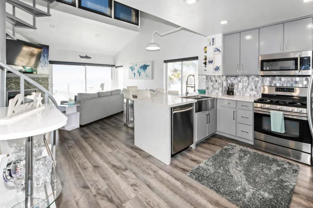 706 Ocean Ln Imperial Beach, CA 91932