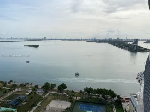1750 Bayshore Dr #2905