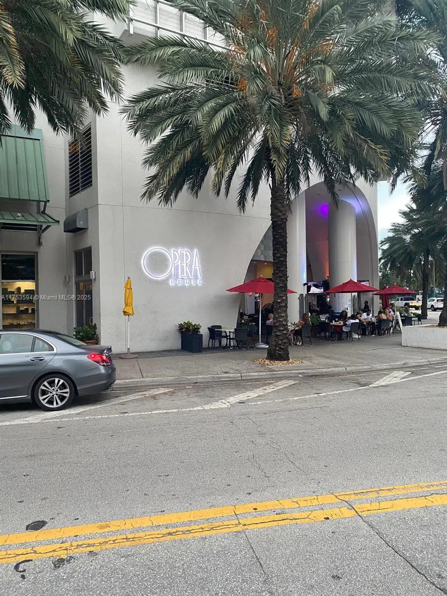 1750 Bayshore Dr #2905 Miami, FL 33132