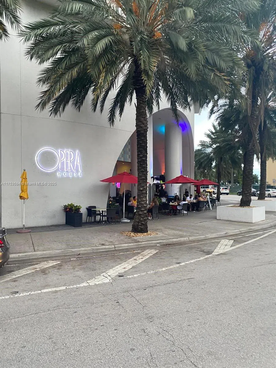 1750 Bayshore Dr #2905 Miami, FL 33132