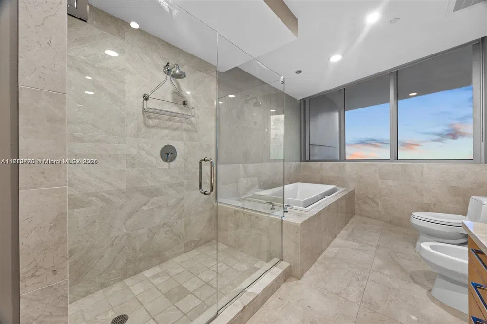 17001 Collins Ave #4705 Sunny Isles Beach, FL 33160