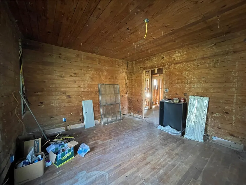 304 CR 1421 Jacksonville, TX 75766