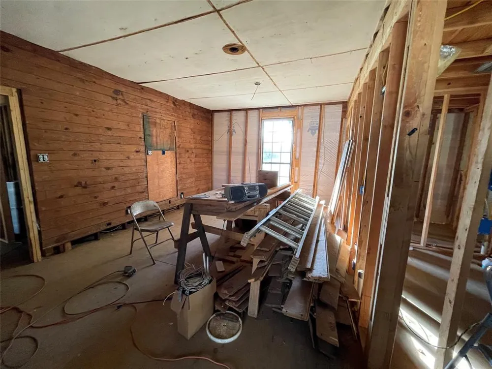 304 CR 1421 Jacksonville, TX 75766