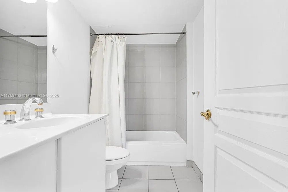 8925 Collins Ave #2E Surfside, FL 33154
